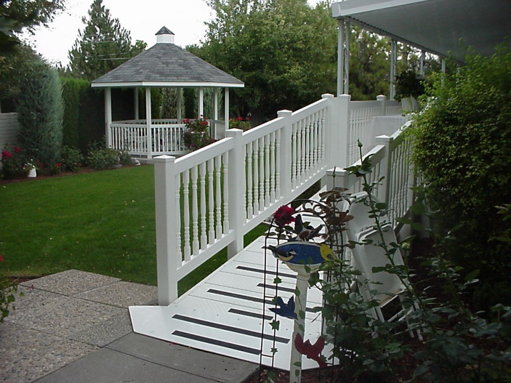 American Fence Company Sioux City, Iowa - Specialty Product Fencing, Gazebo (909)